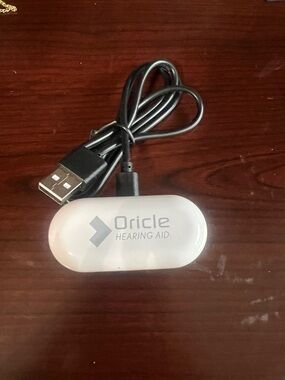 Oricle Hearing Aid Charger - White Never use no box available